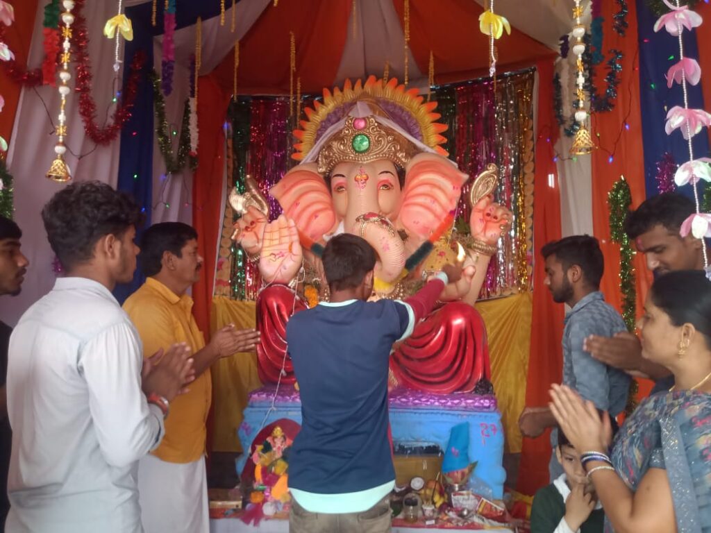 Ganeshas weighed in Jukkal