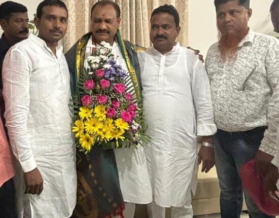 Nandipet Congress leaders congratulated TPCC President Mahesh Kumar Goud
