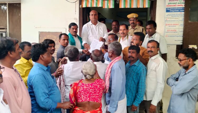 Complaint by members to Superintendent of Excise on encroachment at third Kallu depot