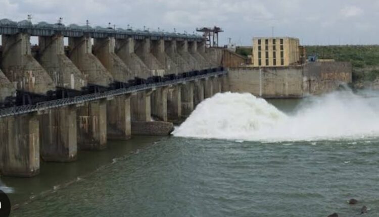 Lifting of gates of Singur project
